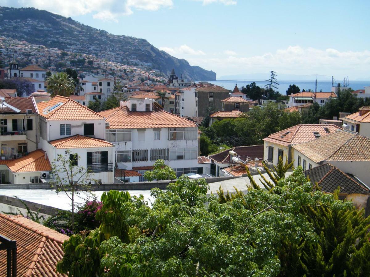 Peaceful Top Floor Apt W Balconies - Cambridge RIGHT - AC Funchal  Zewnętrze zdjęcie